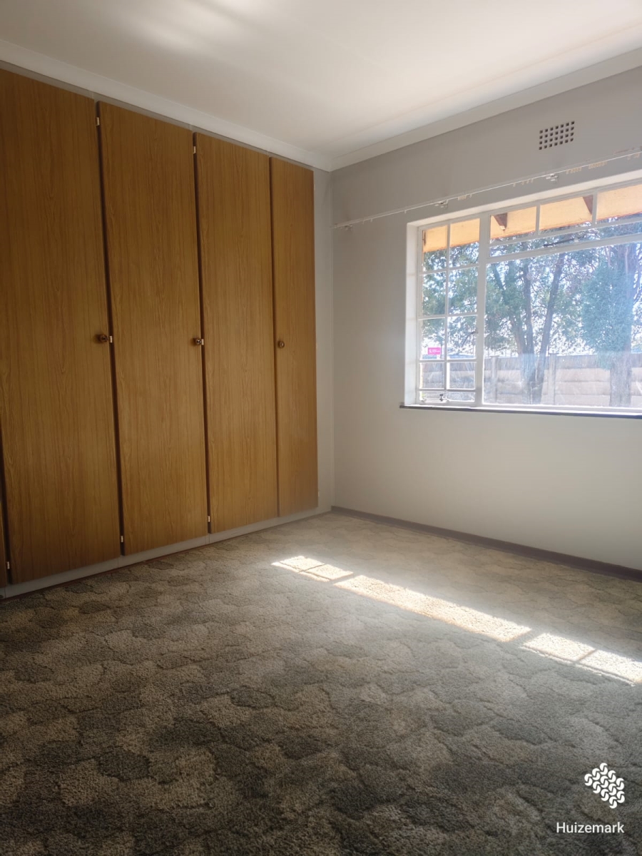 To Let 3 Bedroom Property for Rent in Vaalpark Free State